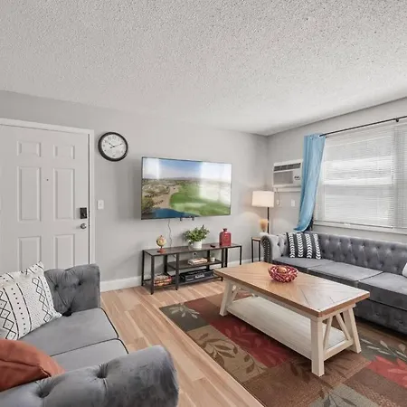 Tranquil 2Br Apt Mpls - 8075 Apt 2